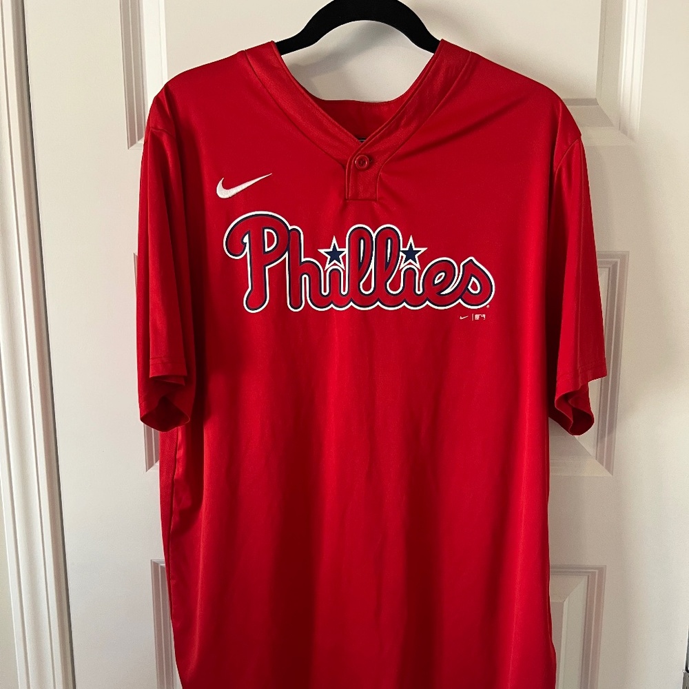 Nike Phillies shirt